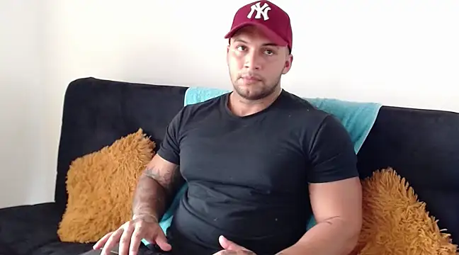 Snapshot of frank_myles chatting on February 24, 5:42 pm frank myles online show from February 24, 5:42 pm