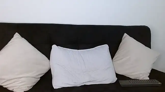 Snapshot of frank_myles chatting on March 21, 12:07 am frank myles online show from March 21, 12:07 am