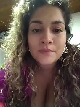 Sara smiiith211 online show from December 8, 2:49 am