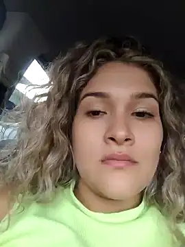 Sara smiiith211 online show from December 13, 9:41 pm