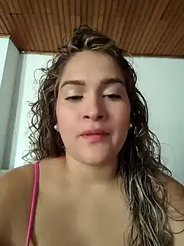 Sara smiiith211 online show from December 18, 9:51 pm