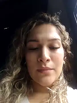 Sara smiiith211 online show from February 5, 6:48 pm