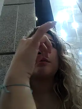 Sara smiiith211 online show from February 12, 8:18 pm