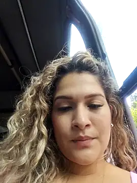 Sara smiiith211 online show from March 1, 9:48 pm