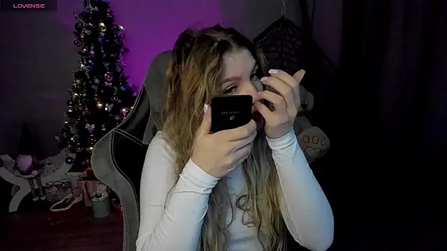 lily williamss online show from December 20, 12:08 am