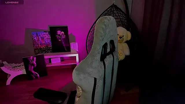 lily williamss online show from January 23, 3:05 am