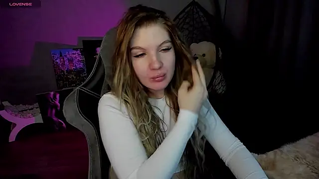 lily williamss online show from January 24, 12:31 am