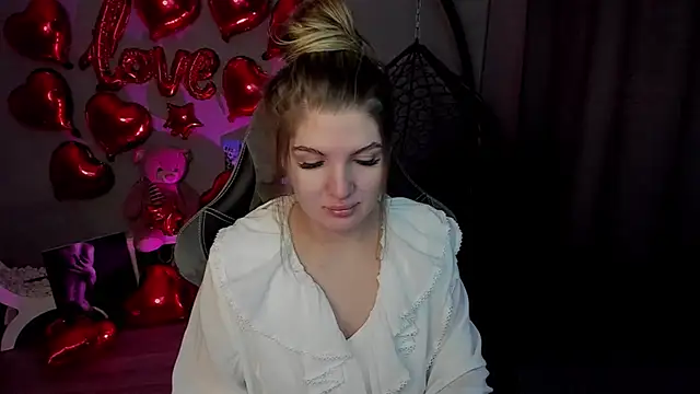 lily williamss online show from February 14, 12:09 am