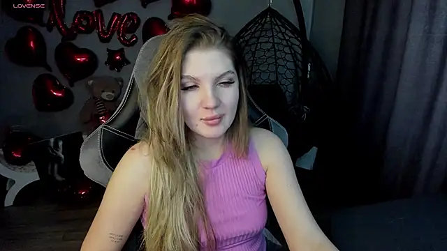 lily williamss online show from February 26, 4:03 am