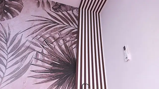 Samaantha-White online show from February 6, 12:05 pm