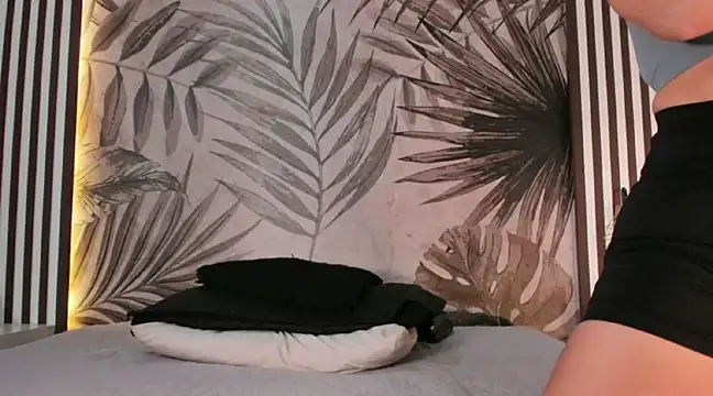 Samaantha-White online show from March 18, 11:52 am