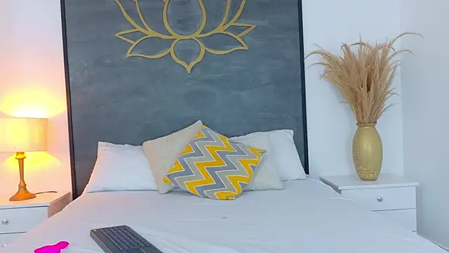 PamelaParrish online show from September 17, 12:18 pm