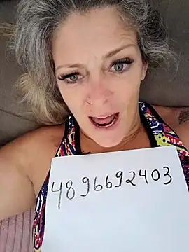 marcialoira online show from March 17, 5:16 pm