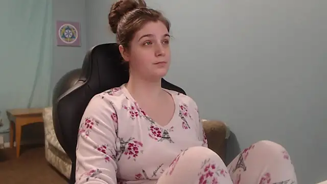 TreeJeanne online show from March 14, 5:16 am