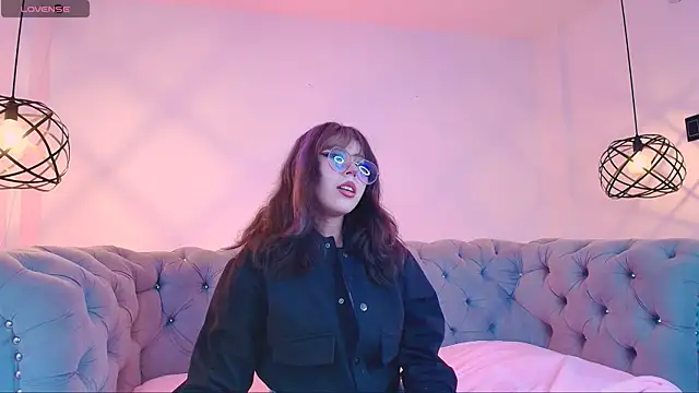 Purplee Baby online show from February 18, 8:03 pm