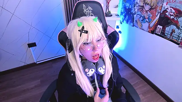 Purplee Baby online show from February 19, 7:59 pm