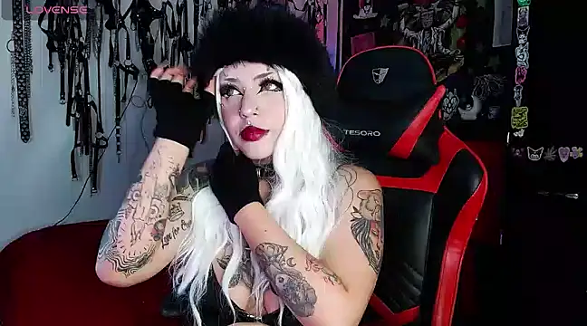 jannaink  online show from January 11, 12:44 am