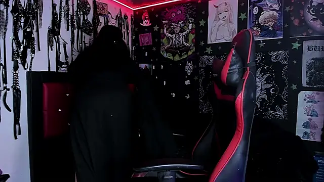 jannaink  online show from March 7, 7:05 pm