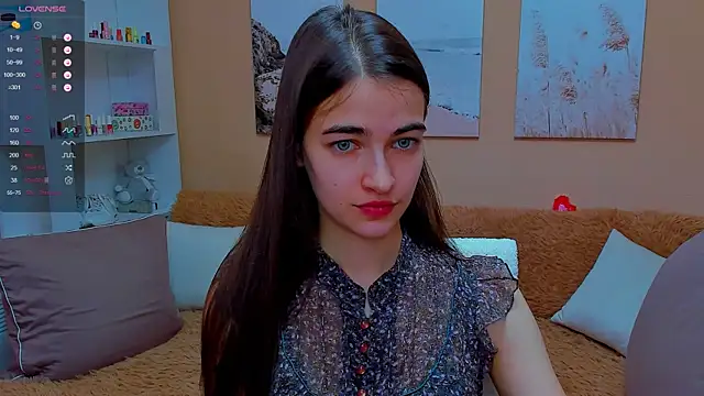 Snapshot of AstoriyaNight chatting on February 7, 11:56 am AstoriyaNight online show from February 7, 11:56 am