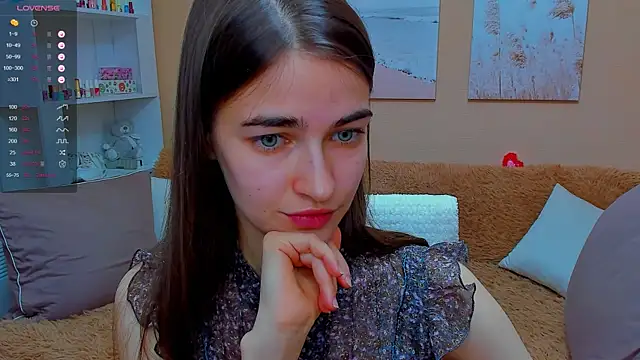 Snapshot of AstoriyaNight chatting on February 7, 2:58 pm AstoriyaNight online show from February 7, 2:58 pm