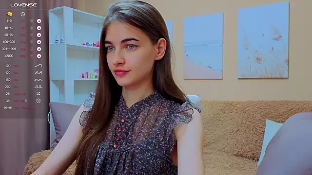 Snapshot of AstoriyaNight chatting on September 9, 10:26 am AstoriyaNight online show from September 9, 10:26 am