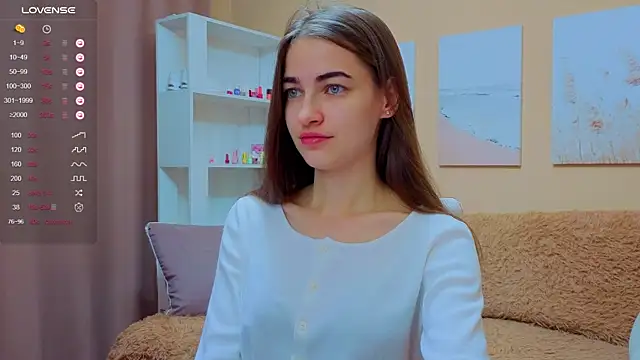 Snapshot of AstoriyaNight chatting on September 20, 3:51 am AstoriyaNight online show from September 20, 3:51 am