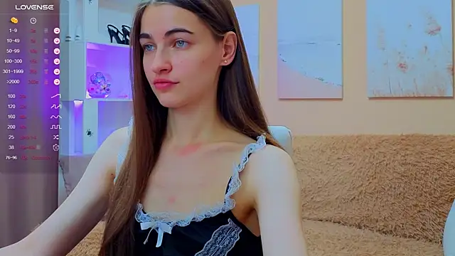 Snapshot of AstoriyaNight chatting on October 23, 10:36 am AstoriyaNight online show from October 23, 10:36 am