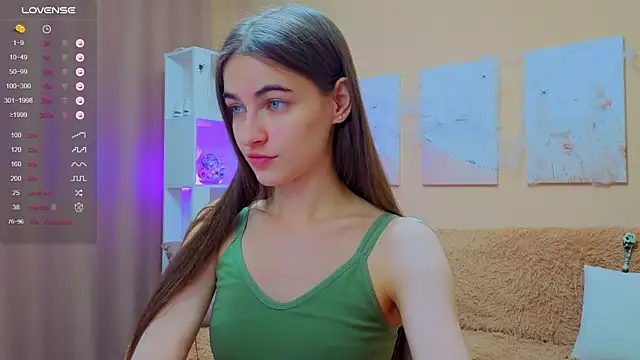 Snapshot of AstoriyaNight chatting on November 14, 10:03 am AstoriyaNight online show from November 14, 10:03 am