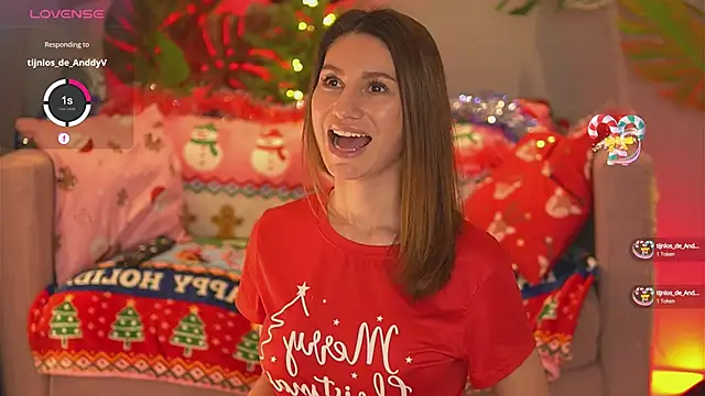 Snapshot of JuliaRichard chatting on December 26, 12:38 pm JuliaRichard online show from December 26, 12:38 pm