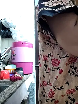 Snapshot of Aaradhya chatting on March 8, 1:17 am Aaradhya online show from March 8, 1:17 am