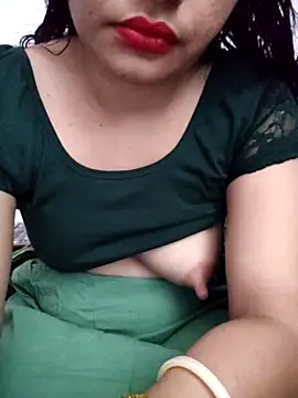 Snapshot of Aaradhya chatting on March 9, 1:56 am Aaradhya online show from March 9, 1:56 am