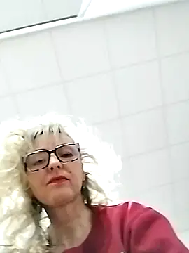 Tinuus online show from March 4, 6:29 pm