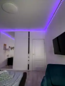 HoneySweetBee online show from November 30, 11:42 pm