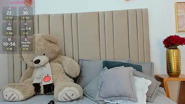 izadii online show from September 9, 9:14 pm