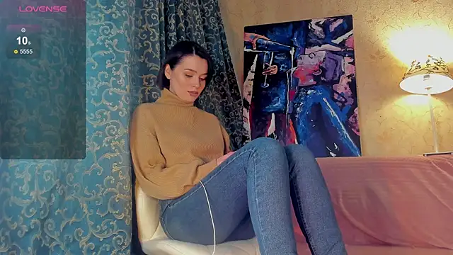 Snapshot of JamieAomi chatting on March 6, 3:35 am JamieAomi online show from March 6, 3:35 am