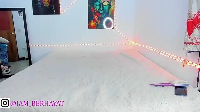 DIRTY SEXY BERHAYAT online show from November 3, 10:49 am