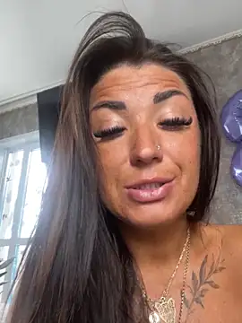 Snapshot of RuslanaXX chatting on March 23, 5:00 am RuslanaXX online show from March 23, 5:00 am