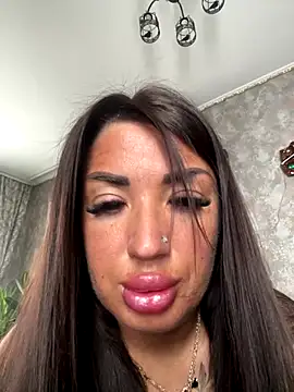 Snapshot of RuslanaXX chatting on October 7, 2:53 am RuslanaXX online show from October 7, 2:53 am