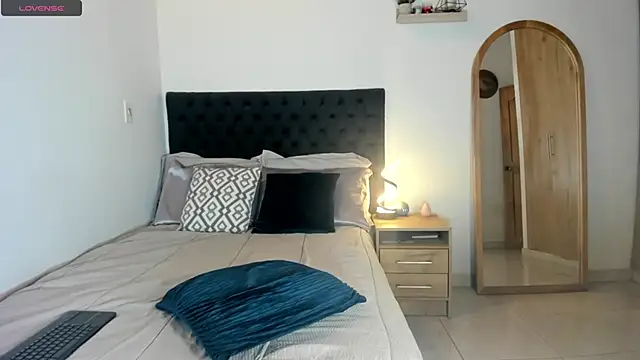 samanth bell online show from November 7, 2:55 am