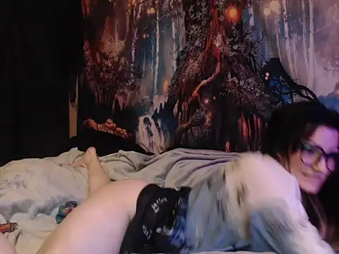 HighCityHoney online show from November 17, 9:20 pm