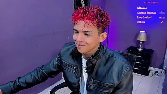 Noah Smith04 online show from December 5, 12:44 pm