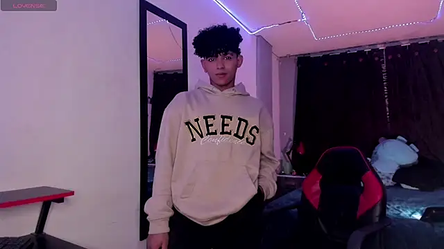 Noah Smith04 online show from September 15, 10:43 pm