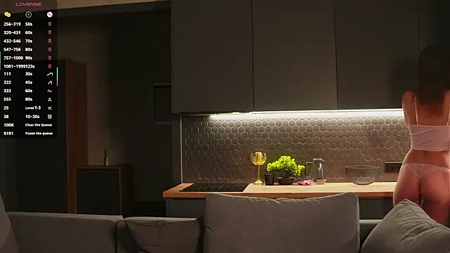 IdaJonesy online show from November 28, 9:39 pm