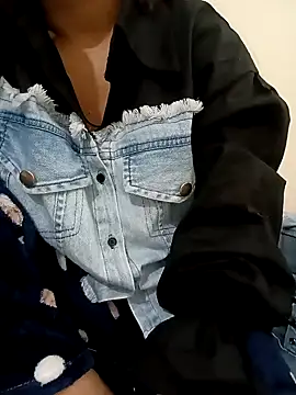 Snapshot of sweet_jia23 chatting on February 16, 11:49 am sweet jia23 online show from February 16, 11:49 am