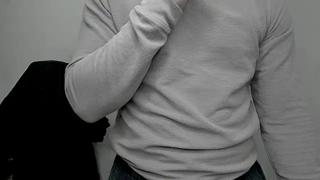 Snapshot of layneinchains chatting on December 14, 4:12 am layneinchains online show from December 14, 4:12 am