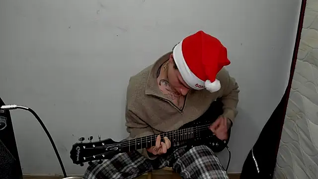 Snapshot of layneinchains chatting on January 1, 10:46 pm layneinchains online show from January 1, 10:46 pm