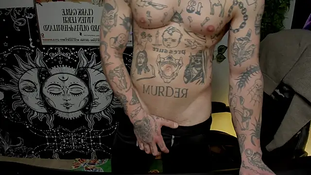 Snapshot of layneinchains chatting on February 20, 6:28 am layneinchains online show from February 20, 6:28 am