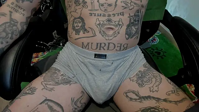 Snapshot of layneinchains chatting on February 21, 4:40 am layneinchains online show from February 21, 4:40 am