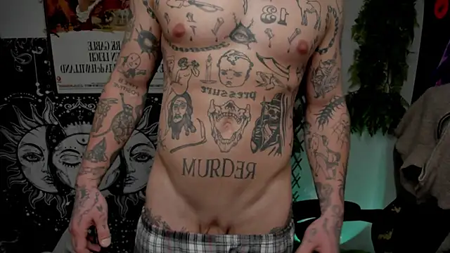 Snapshot of layneinchains chatting on February 24, 12:05 pm layneinchains online show from February 24, 12:05 pm