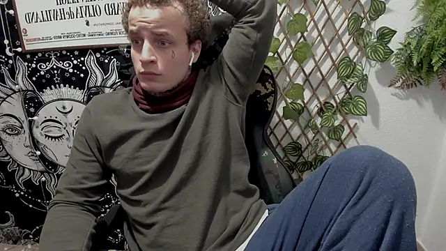 Snapshot of layneinchains chatting on March 3, 4:24 pm layneinchains online show from March 3, 4:24 pm